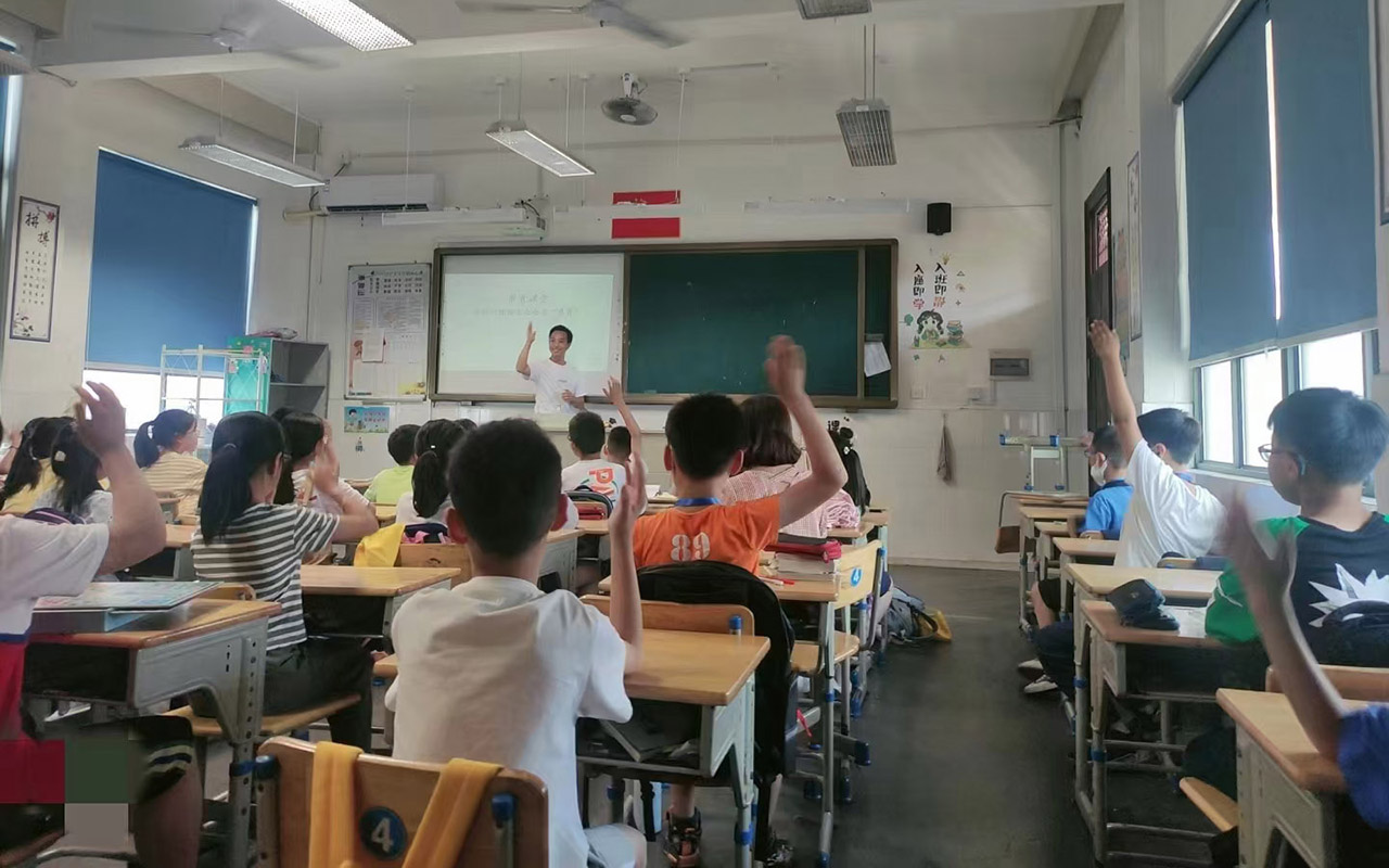 龙马潭冯家小学