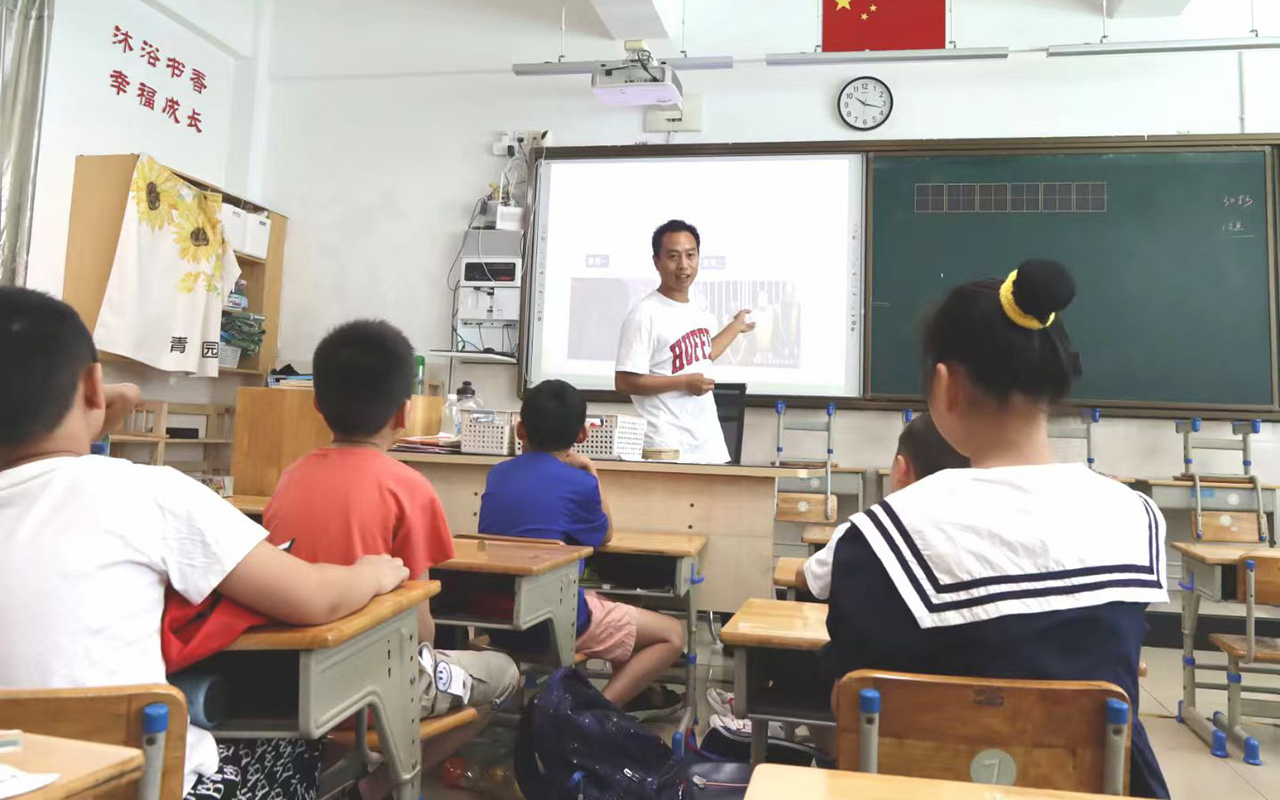 龙马潭钟公庙中心小学